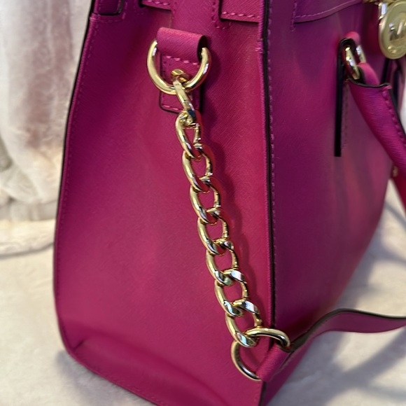 Michael Kors Hamilton Fuschia large leather tote - Picture 7 of 10